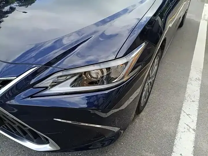 Lexus ES 2022 200 Executive Edition 24