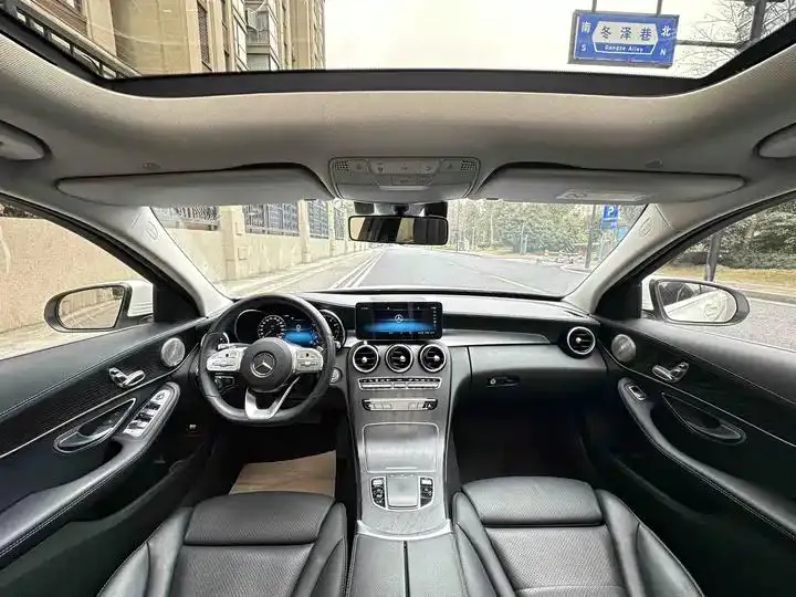 Mercedes Benz C- Class 2021 C 200 L Sporty Version 16