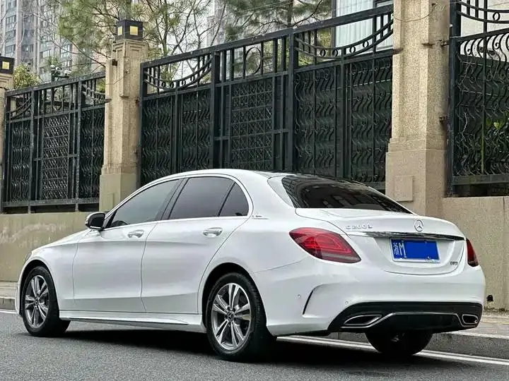Mercedes Benz C- Class 2021 C 200 L Sporty Version 4