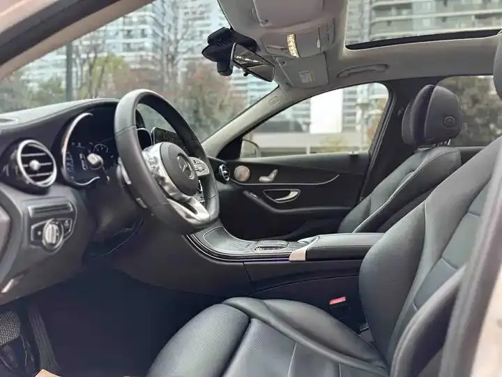Mercedes Benz C- Class 2021 C 200 L Sporty Version 9