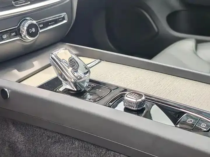 Volvo S60 2022 B4 Intelligent Luxury Edition 6
