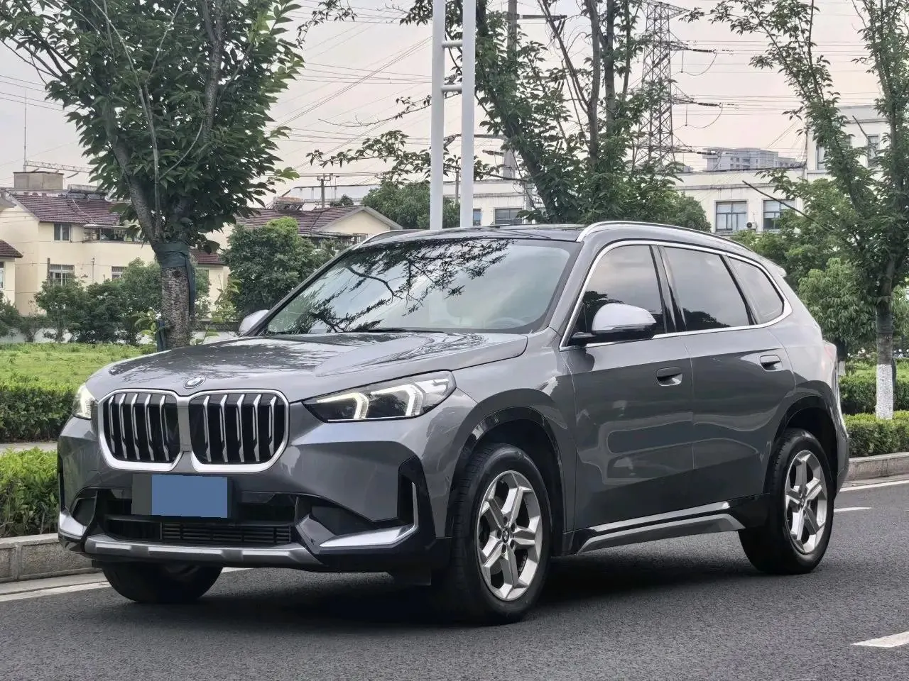 Open image lightbox: BMW 2023 X1 sDrive20Li 1.5T, Design Package, Automatic Transmission