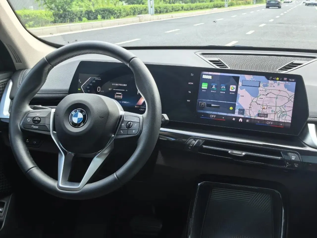 BMW 2023 X1 sDrive20Li 1.5T, Design Package, Automatic Transmission 12