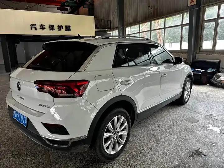 T-ROC 2022 280TSI DSG Front-Wheel-Drive Elite PLUS 4
