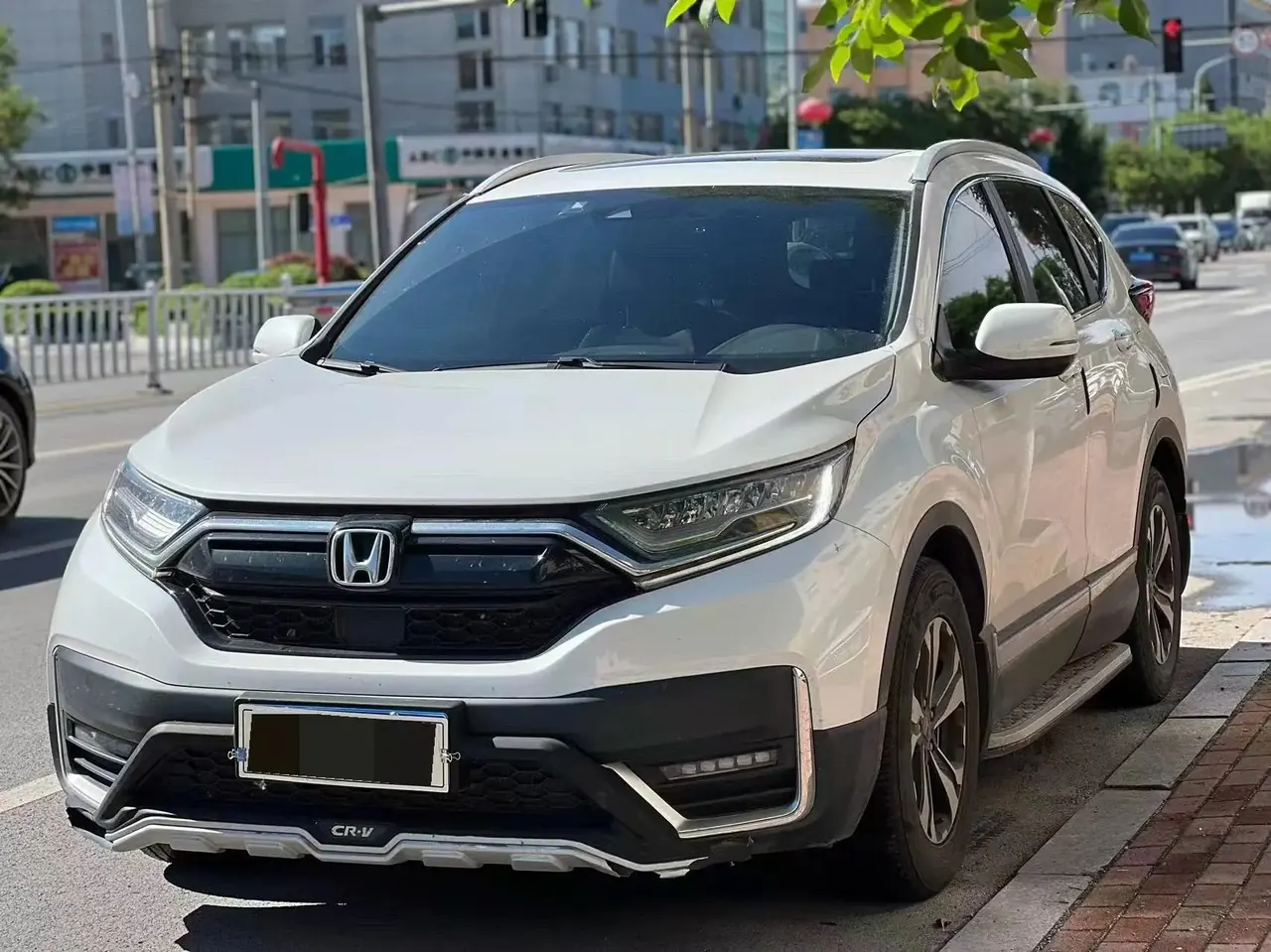 Открыть галерею: Honda CR-V 2021 240TURBO CVT Two-Drive Fashion Edition
