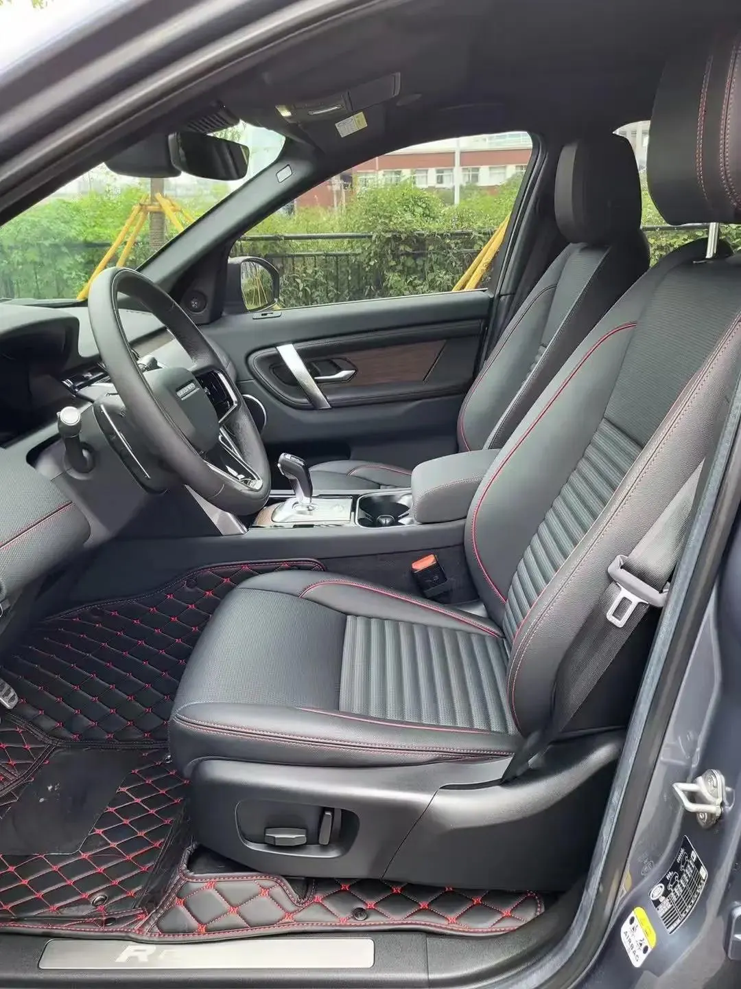 Found sports version 2022 249PS R-Dynamic S performance version 5 3