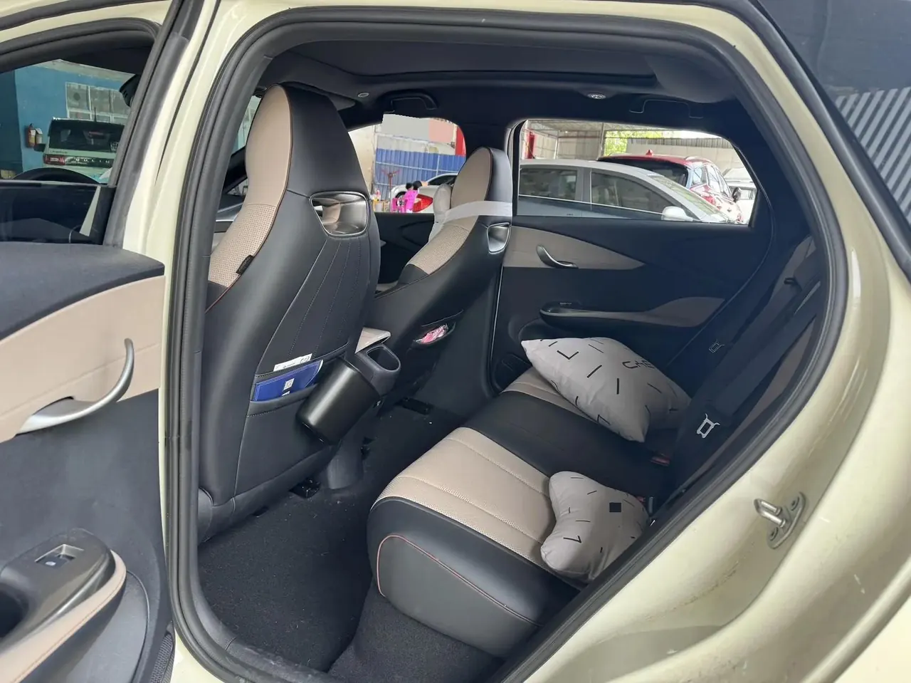 BYD 2023 Dolphin 420km Fashion Edition Automatic 5