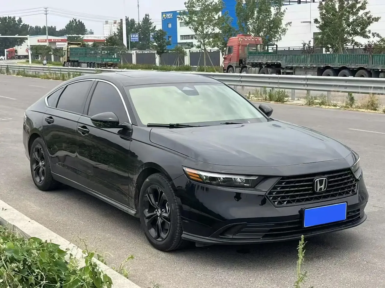 Honda 2025 11th Generation Accord 1.5T Stepless 260TURBO Sports Series Deluxe Automatic Gear 4
