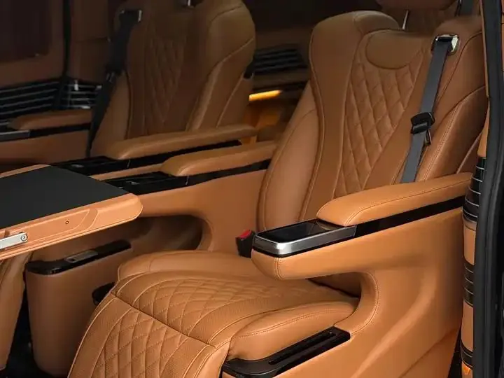 Mercedes Benz V-Class 2022V 260 L Long Wheelbase Deluxe Edition 13