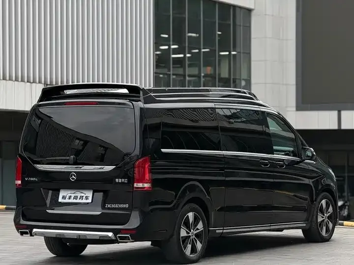 Mercedes Benz V-Class 2022V 260 L Long Wheelbase Deluxe Edition 20