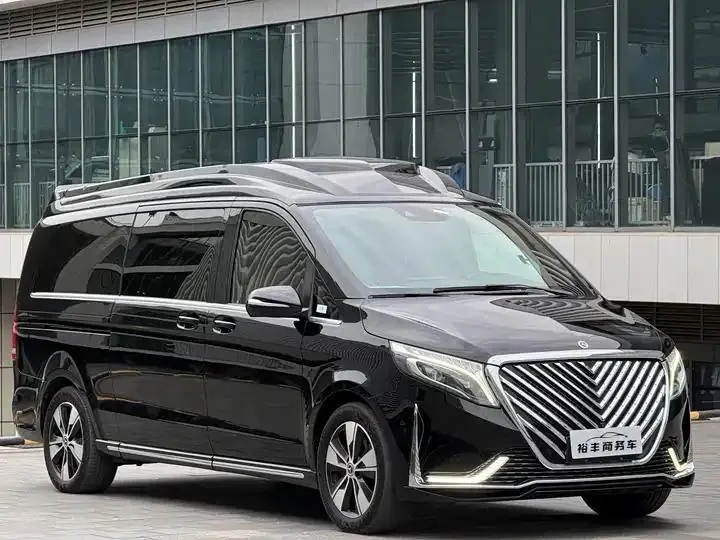 Mercedes Benz V-Class 2022V 260 L Long Wheelbase Deluxe Edition 3