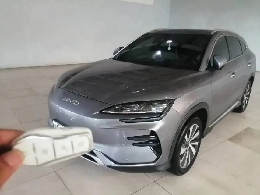 BYD Song PLUS New Energy 2024 Song PLUS EV Glory Edition 520km Luxury Automatic Gear - View 1
