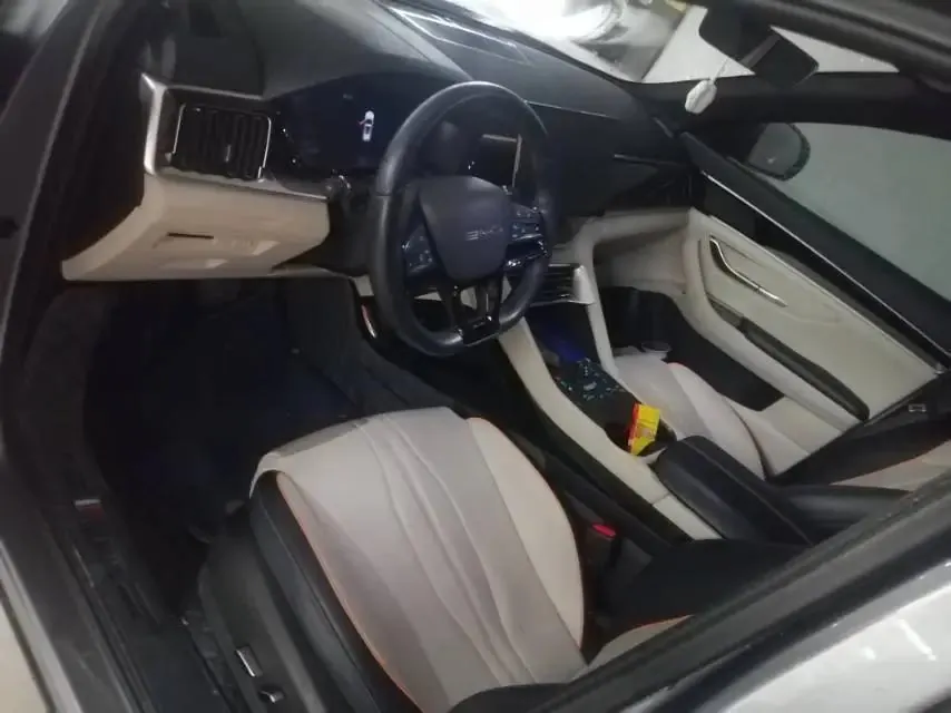 BYD Song PLUS New Energy 2024 Song PLUS EV Glory Edition 520km Luxury Automatic Gear 3