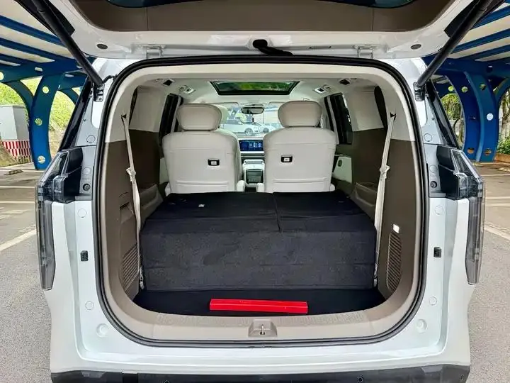 Everyone 2024 Model 605km Alpine Extended Range Version, Seven-Seater 15