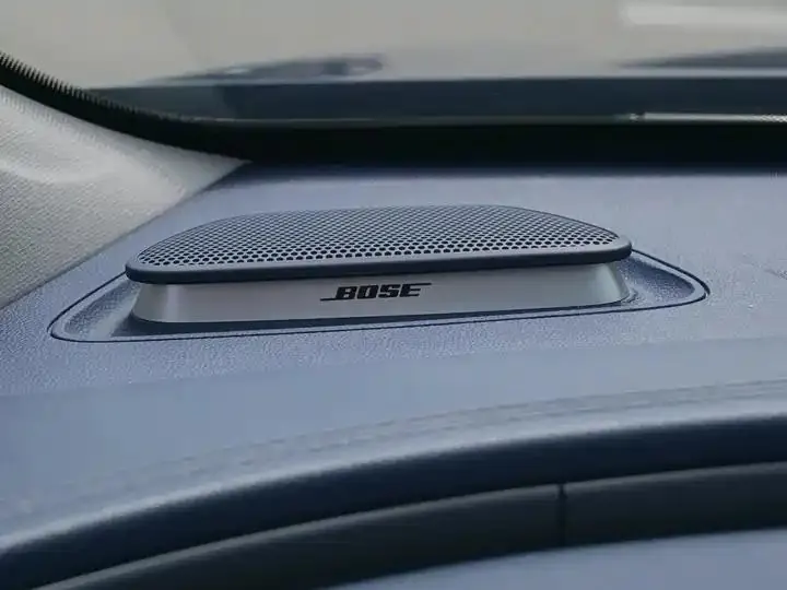 Roewe iMAX8 2022 400TGI Honor Edition 10