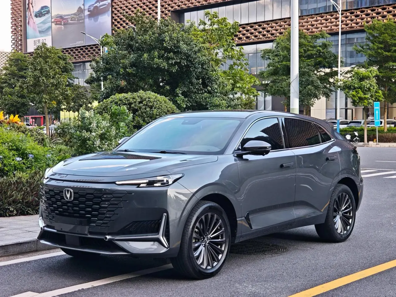 Open image lightbox: ChangAn UNI-K 2021 2.0T Excellence Model