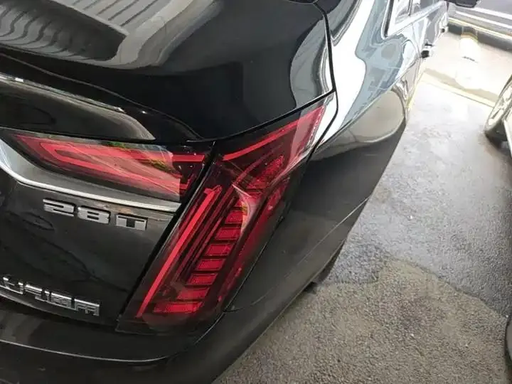 Cadillac CT6 2022 28T Luxury Model 8