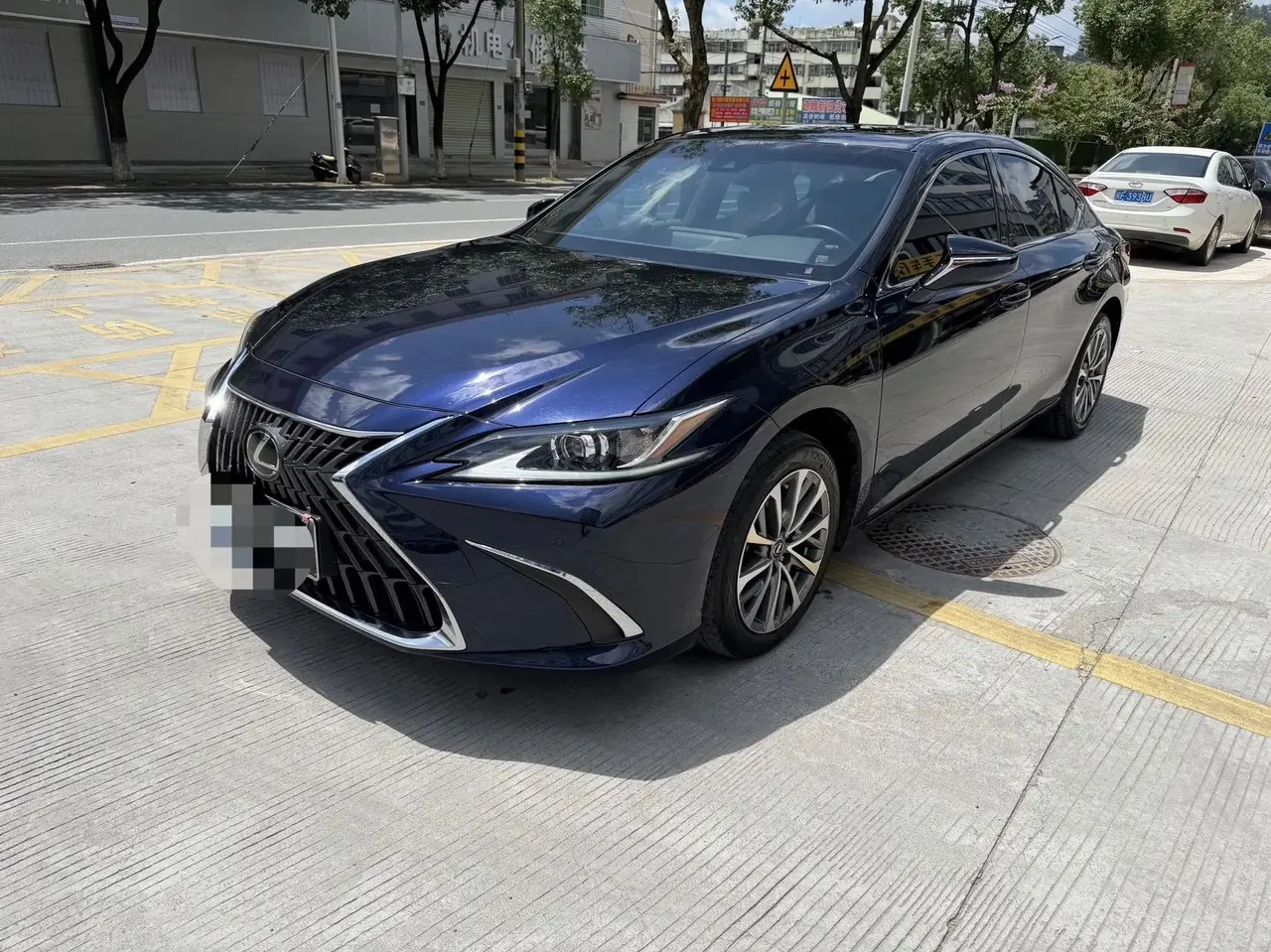 Lexus ES (Imported) 2024 ES200 2.0 Stepless Edition Automatic Gear - View 1