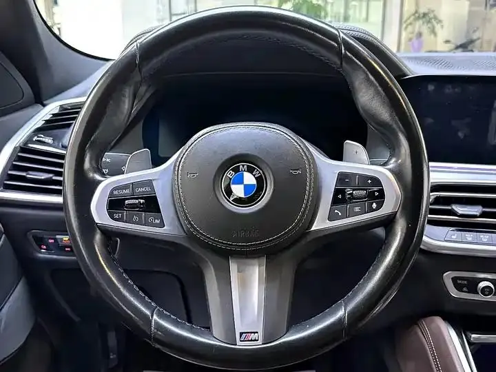 BMW X6 2022 facelift xDrive30i M sports suit 11