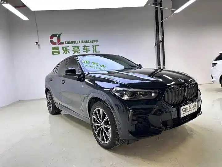 BMW X6 2022 facelift xDrive30i M sports suit 3