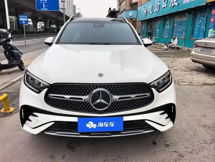 Mercedes Benz GLC 2024 changed to GLC 300 L 4MATIC dynamic 5 seats 2