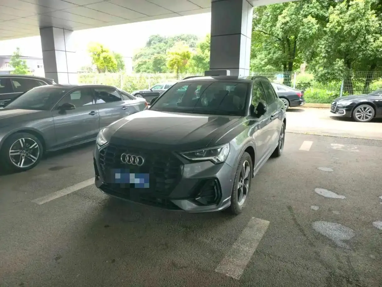 Audi Q3 2022 model 35 TFSI Fashion Dynamic Edition - View 1