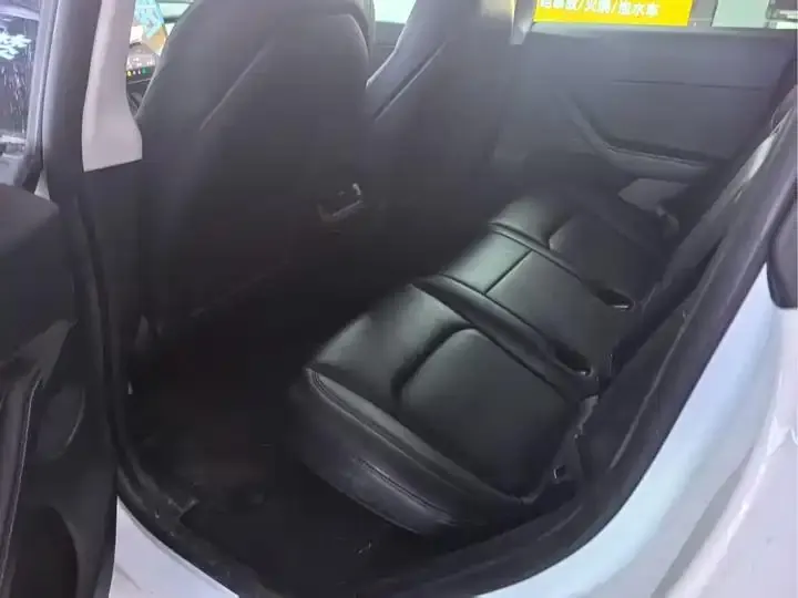 Model Y 2024 rear-wheel drive version 3