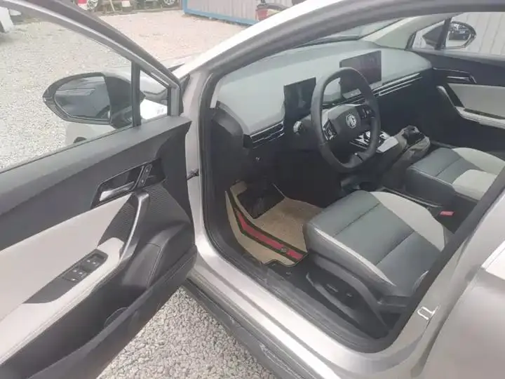 MG4 2023 Model, 415km Range, Export Champion Executive Edition 16