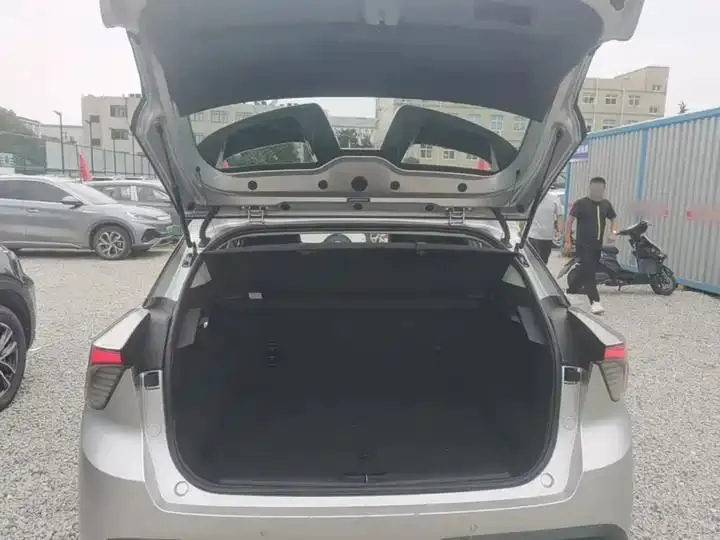 MG4 2023 Model, 415km Range, Export Champion Executive Edition 19