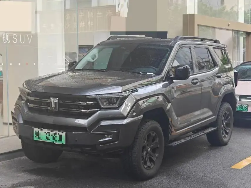 Open image lightbox: Tank 400 New Energy 2024 Hi4-T City Edition