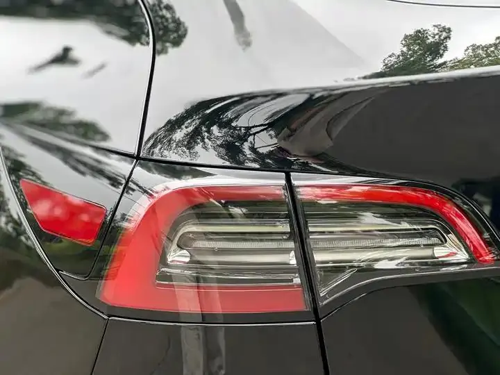 2022 Model Y Refreshed Long Range All-Wheel Drive Version 10