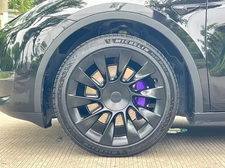 2022 Model Y Refreshed Long Range All-Wheel Drive Version 11
