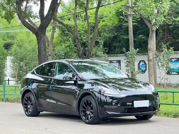 2022 Model Y Refreshed Long Range All-Wheel Drive Version 3