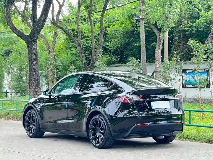 2022 Model Y Refreshed Long Range All-Wheel Drive Version 5