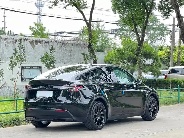 2022 Model Y Refreshed Long Range All-Wheel Drive Version 7