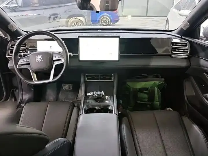 Qin L 2025 DM-i smart driving version 80KM Exceed 10