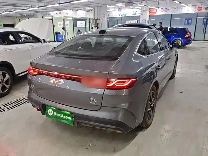 Qin L 2025 DM-i smart driving version 80KM Exceed 7