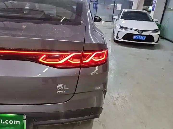 Qin L 2025 DM-i smart driving version 80KM Exceed 8