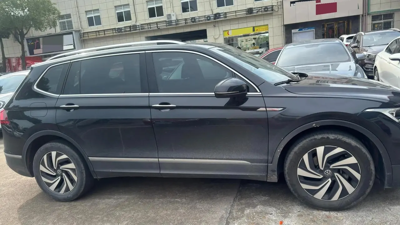 Tiguan L 2022 330TSI Automatic Two-Drive Smart Edition 3