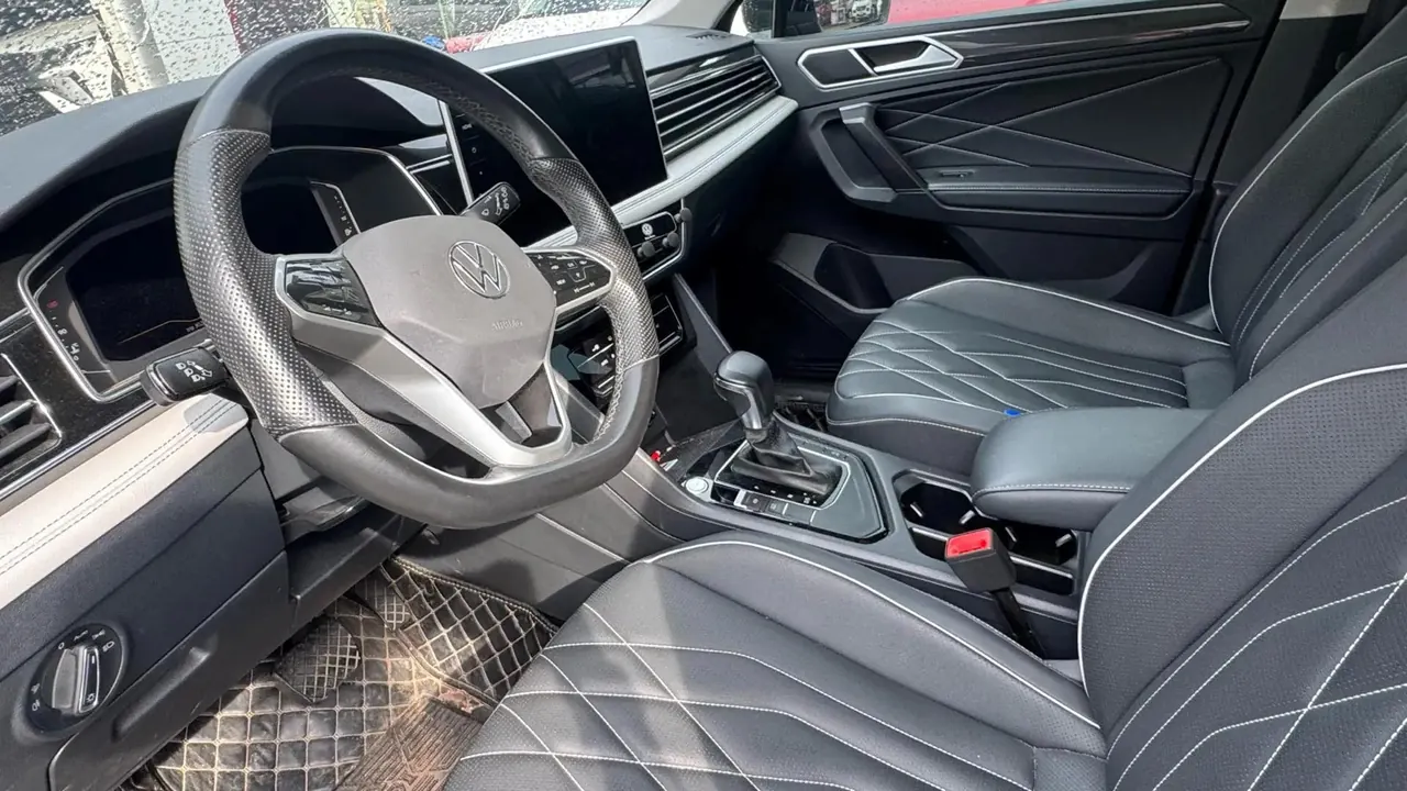 Tiguan L 2022 330TSI Automatic Two-Drive Smart Edition 6