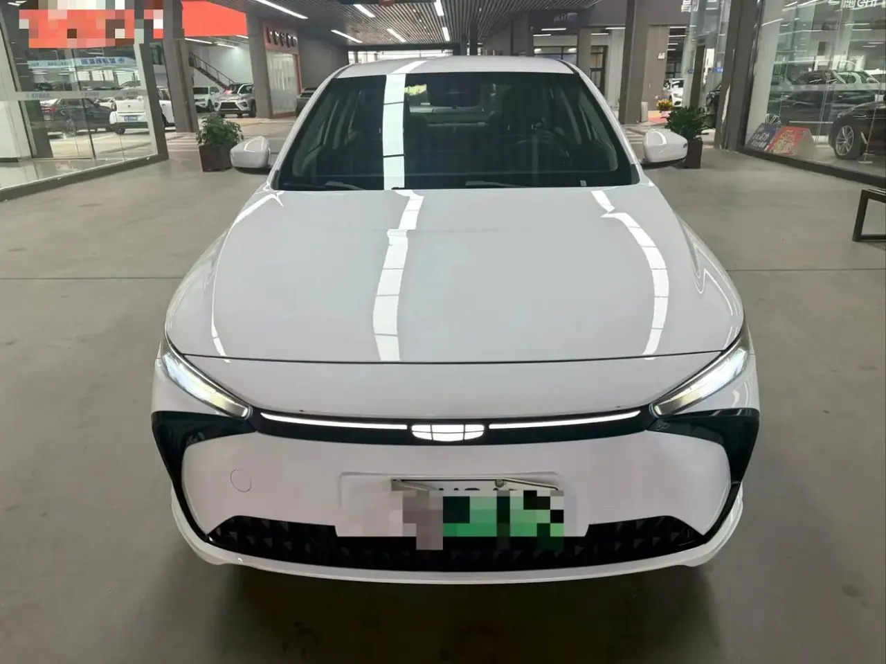 Geely Geometry G6 2024 500KM Official Edition 2