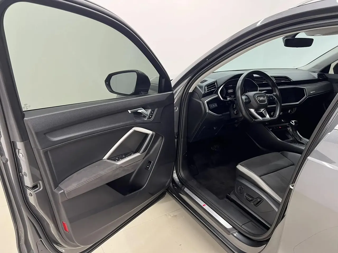 Audi Q3 2022 model 35 TFSI Fashion Dynamic Edition 10