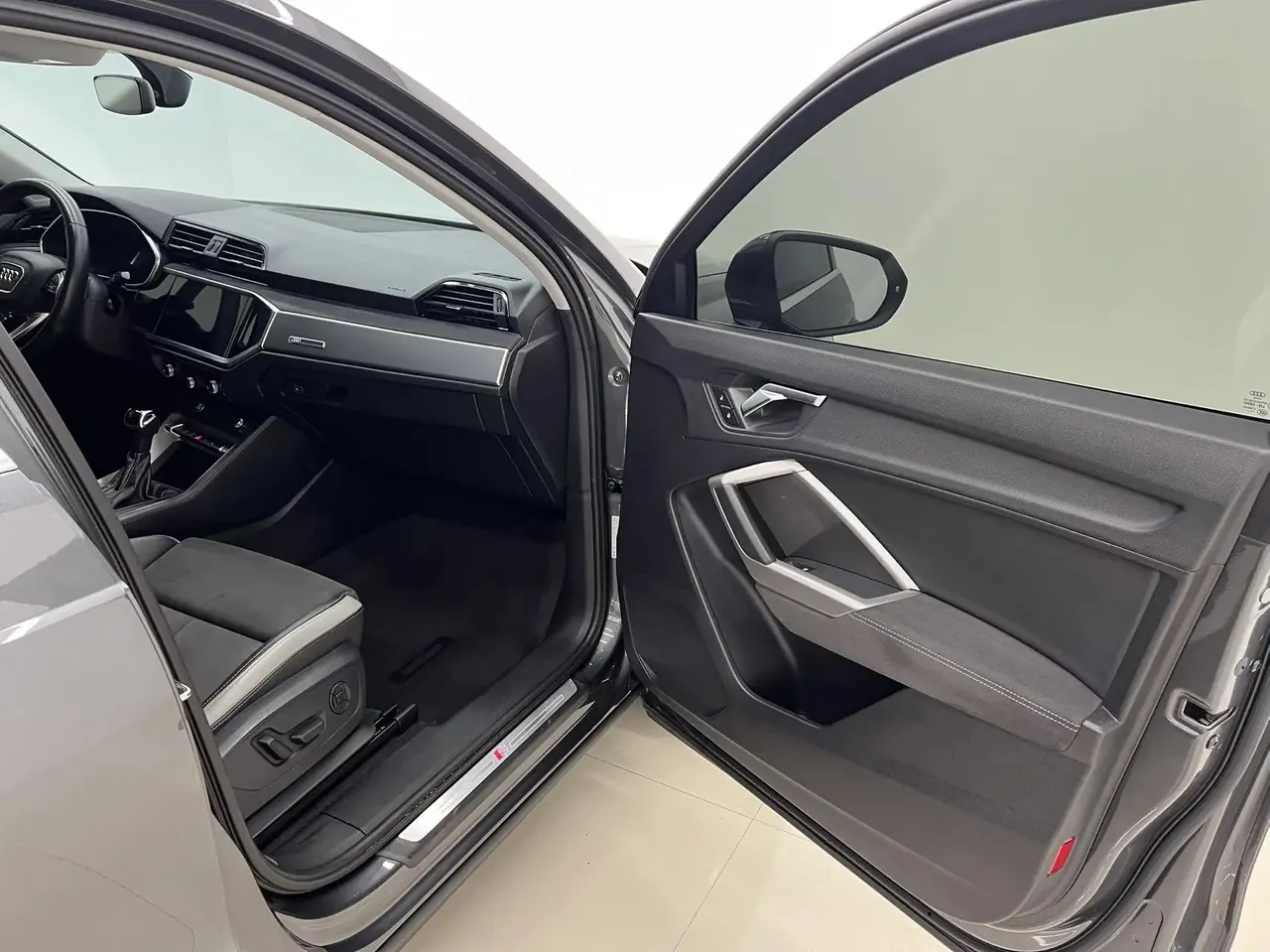 Audi Q3 2022 model 35 TFSI Fashion Dynamic Edition 13