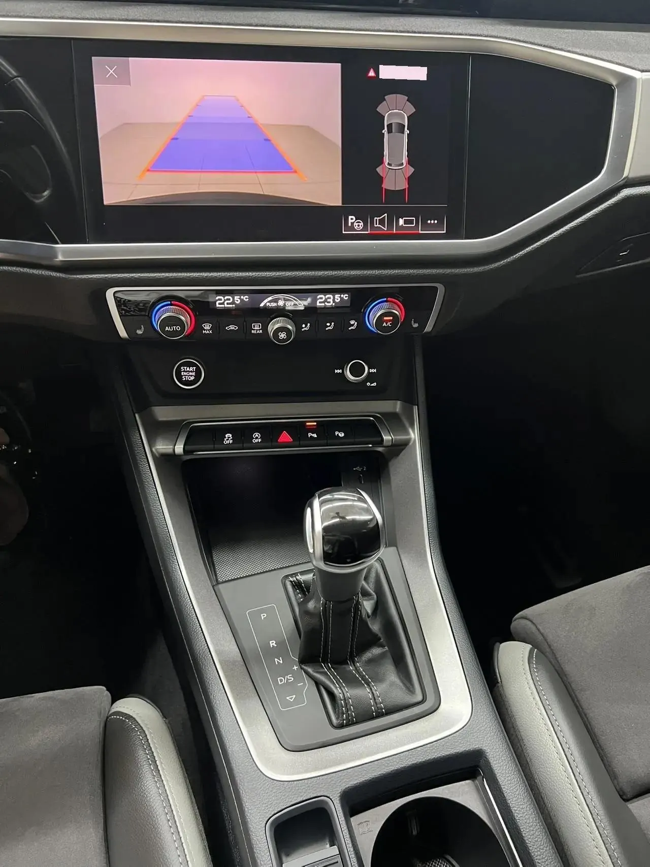 Audi Q3 2022 model 35 TFSI Fashion Dynamic Edition 14