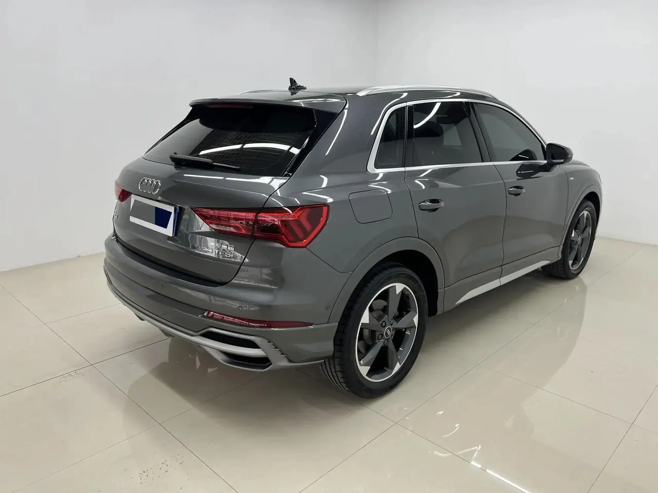 Audi Q3 2022 model 35 TFSI Fashion Dynamic Edition 4