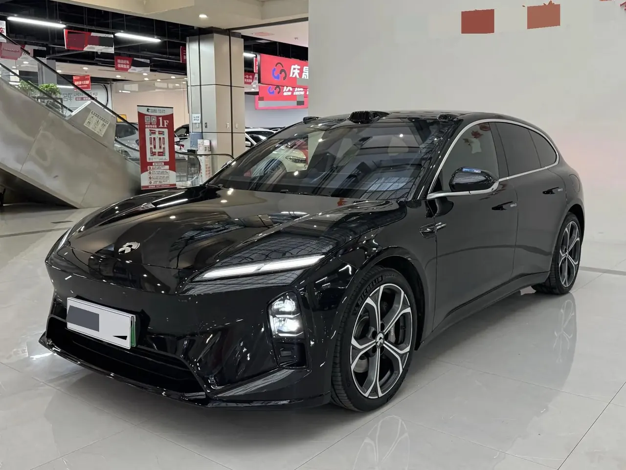 Открыть галерею: NIO 2025 ET5T 75kWh Touring automatic