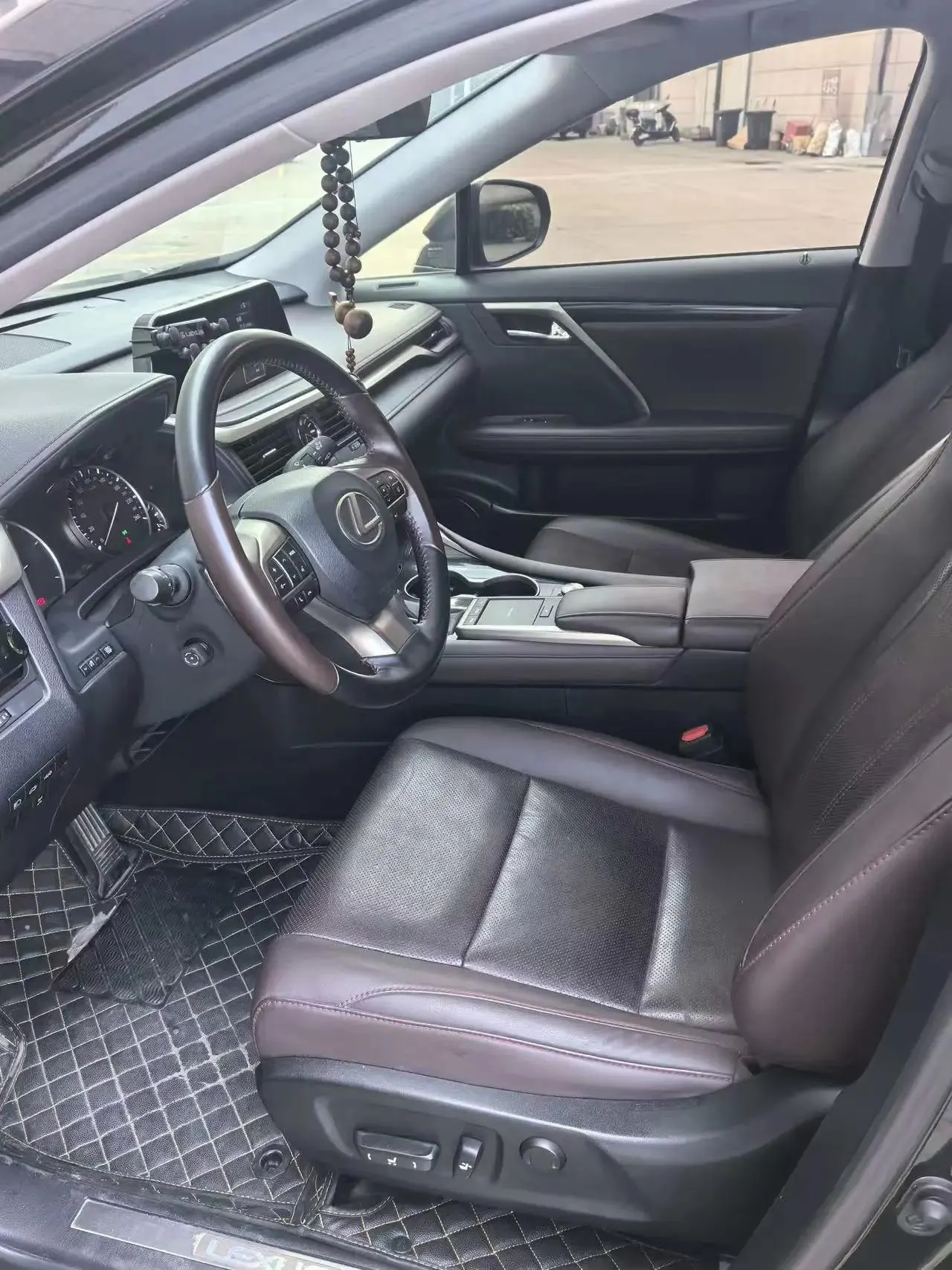 Lexus RX 2020 300 four-wheel drive elegant version of the national v 3