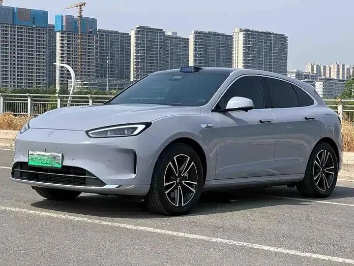 AITO M5 2025 extended Ultra rear drive version - View 1