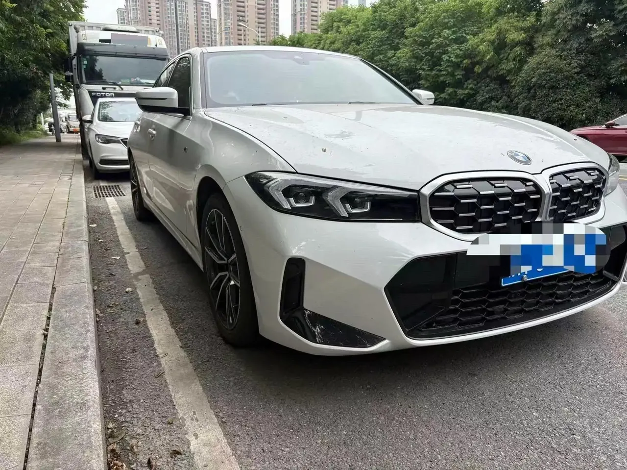 BMW 3 Series 2023 model 325Li M Sport Package 2