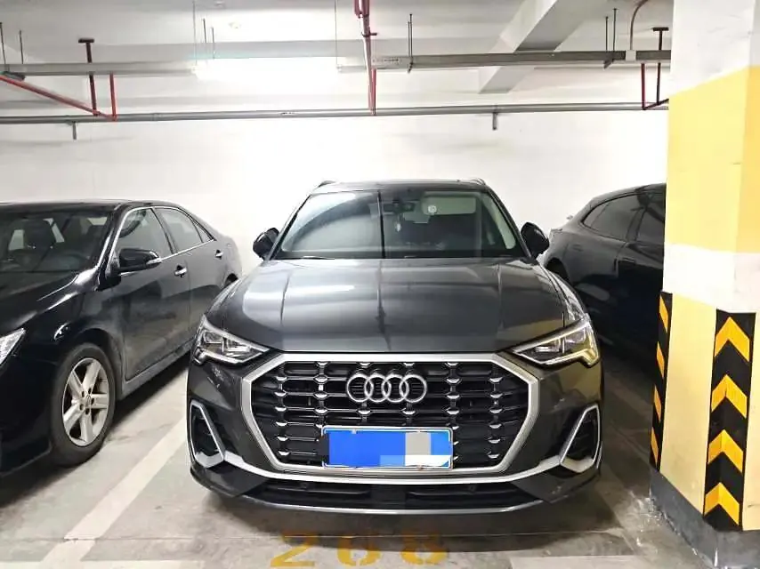 Audi Q3 2022 35 TFSI Fashion Elegant 2
